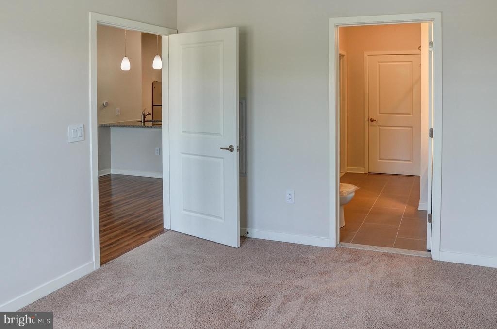 401 Race St - Photo 15