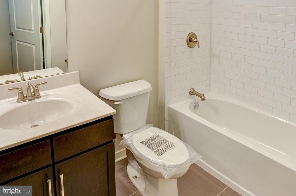 401 Race St - Photo 10