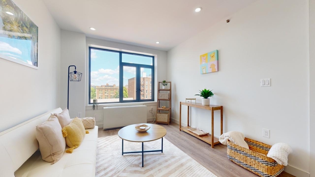 63-68 Austin Street - Photo 4