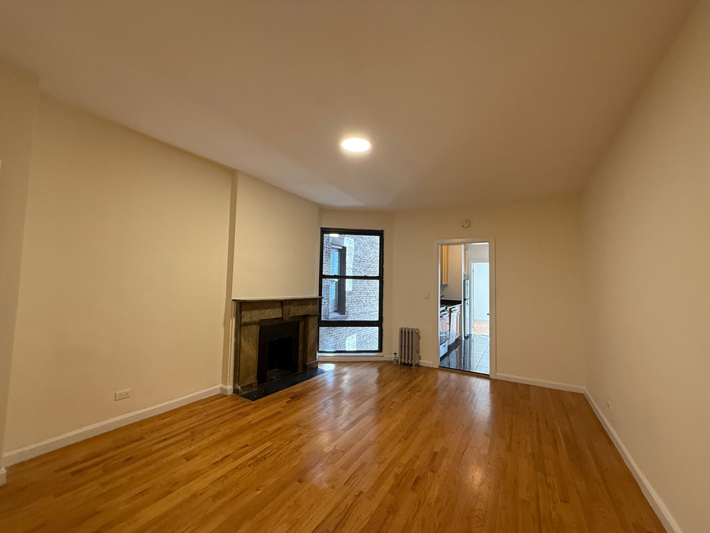 152 East 84th Street - Photo 9