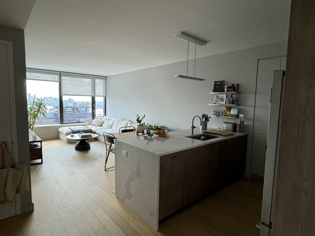 311 11th Avenue - Photo 2