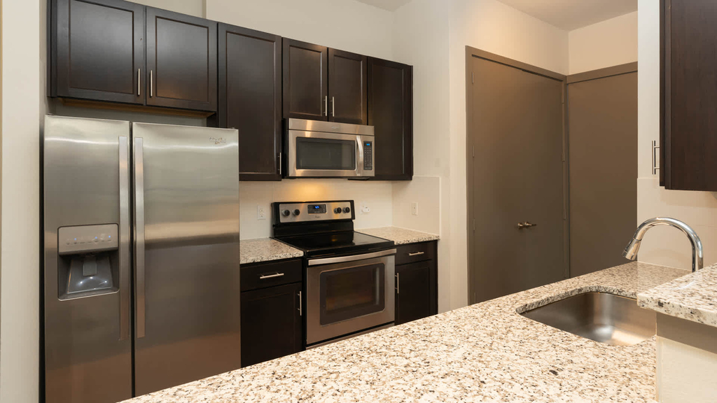 7929 Churchill Way - Photo 7