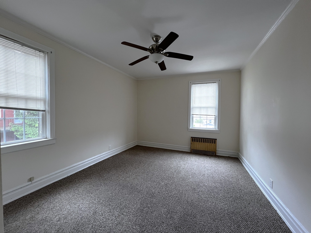 98-15 Ascan Ave - Photo 6