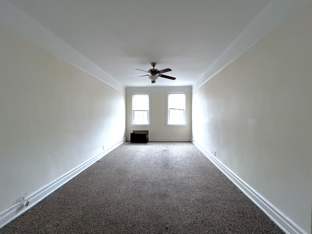 98-15 Ascan Ave - Photo 2