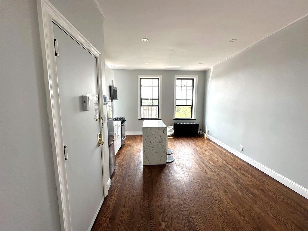 43-7 31st Avenue - Photo 0
