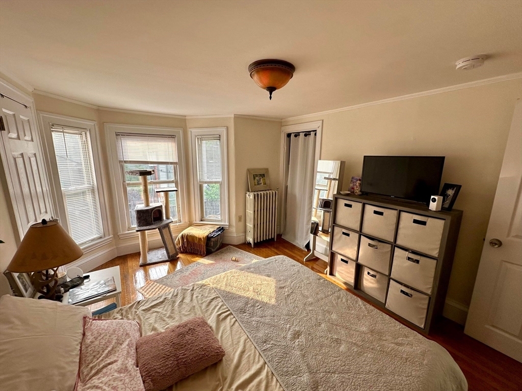 329 Broadway - Photo 3