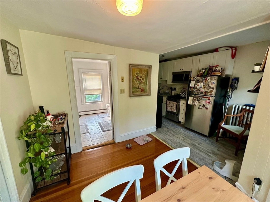 329 Broadway - Photo 6