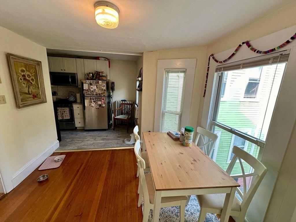 329 Broadway - Photo 7