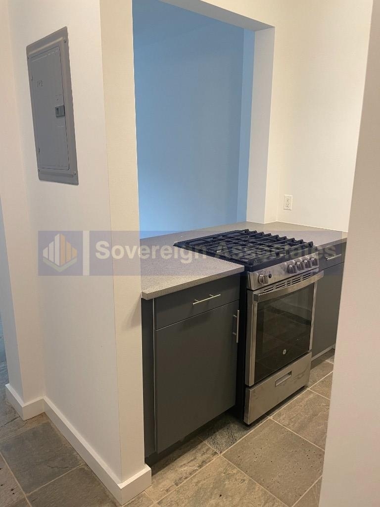 11 Cooper Street - Photo 2