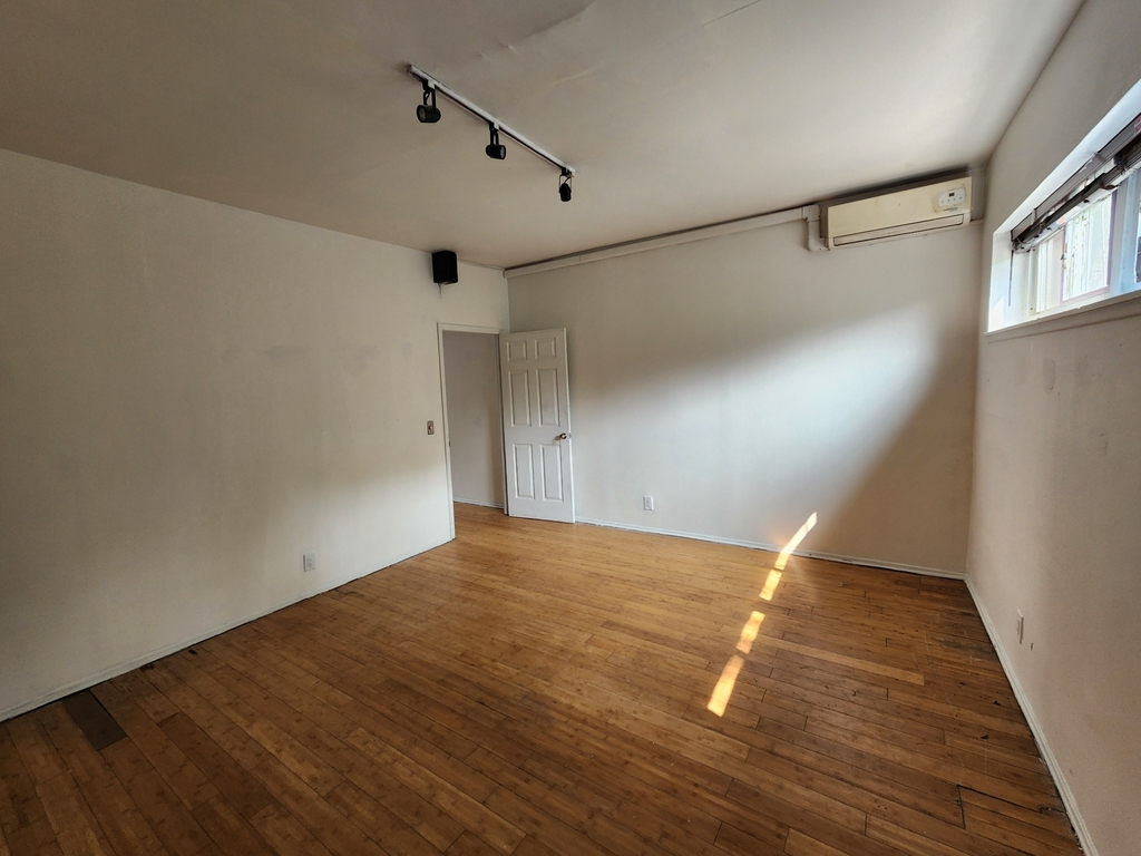 72-6 Austin Street - Photo 8