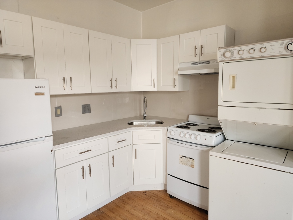 72-6 Austin Street - Photo 4
