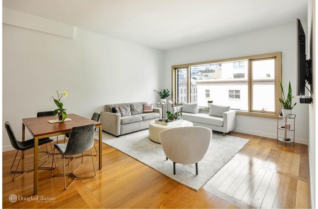 30 Warren St - Photo 1