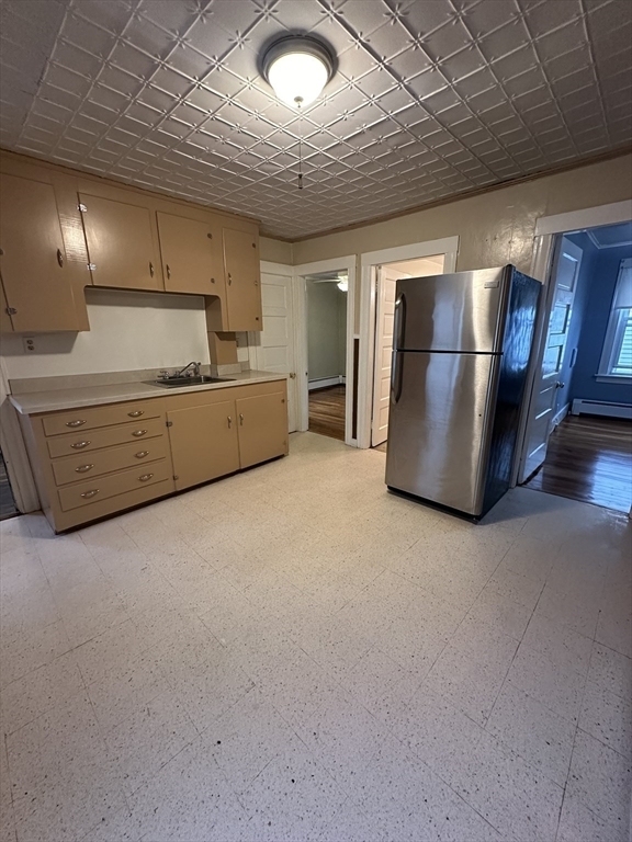 9 Kosmas St - Photo 10
