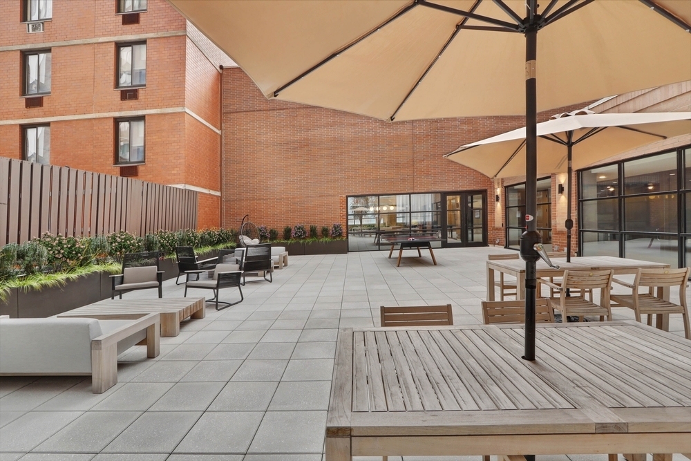 West 43rd street & 10th Ave - Photo 10