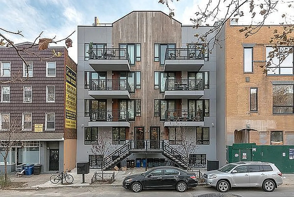 854 Metropolitan Avenue - Photo 10