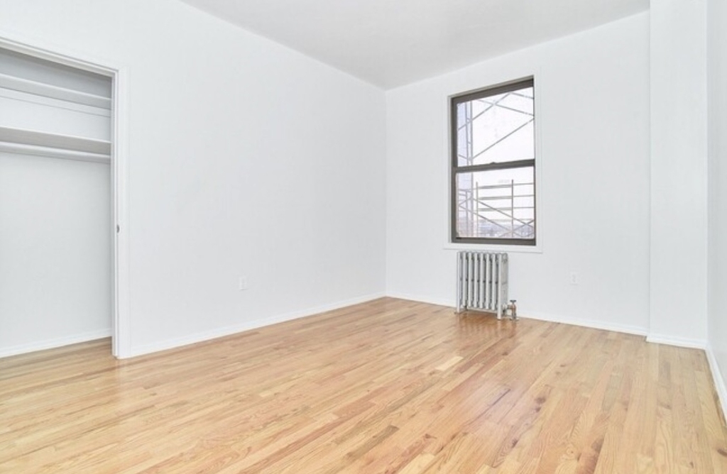 3569 Broadway - Photo 3
