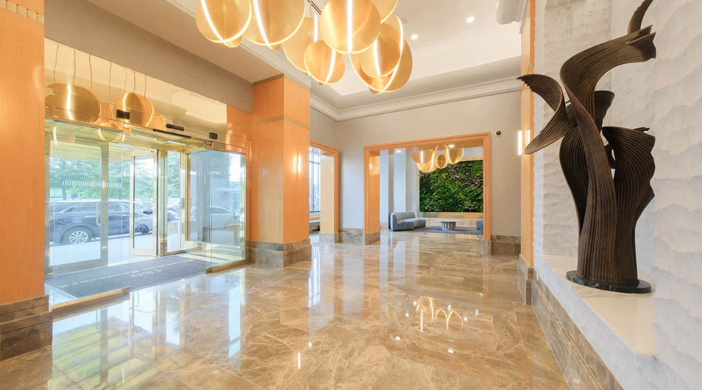 180 Riverside Boulevard - Photo 1