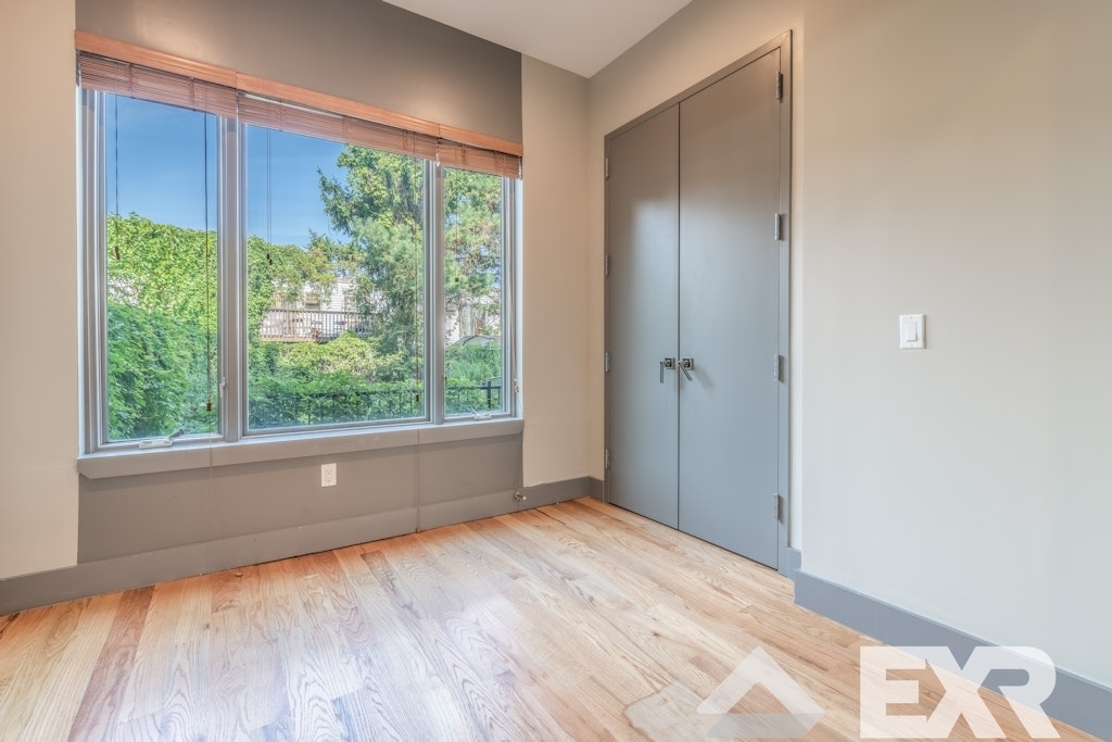 337 Melrose Street - Photo 1