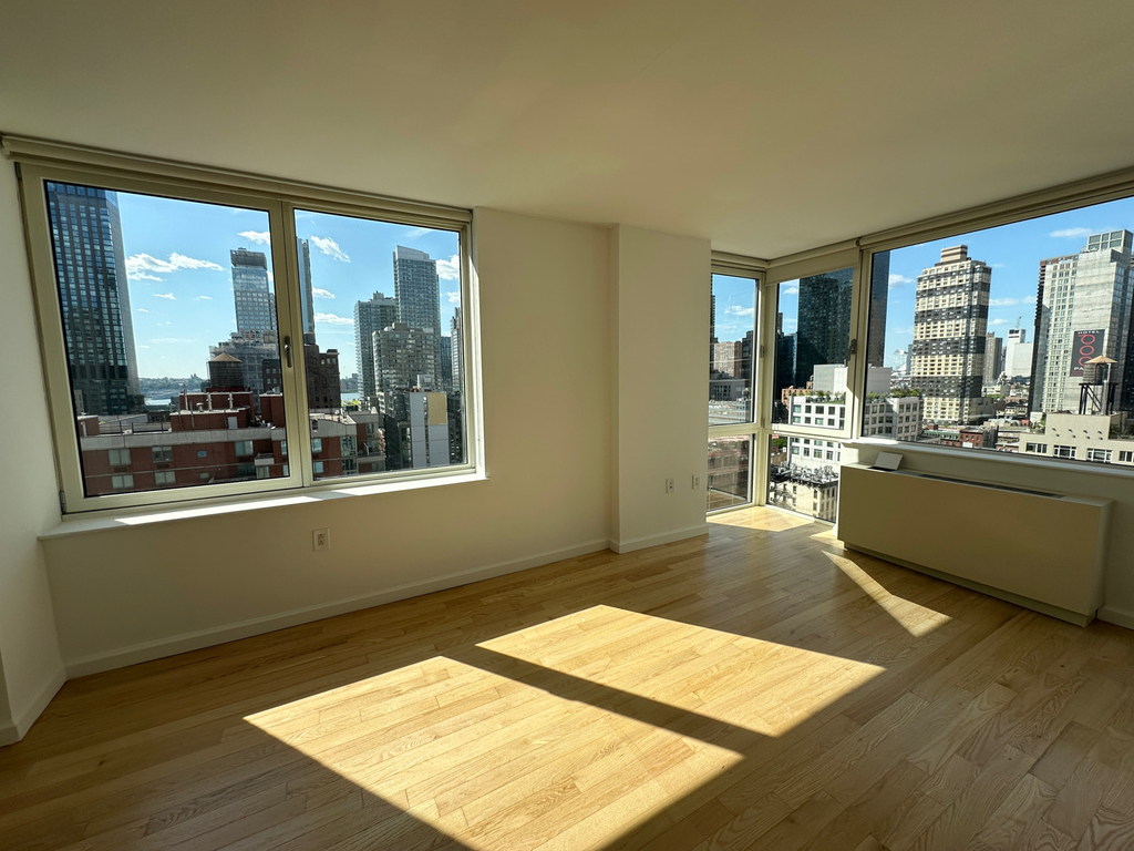 West 37th Street - Photo 1