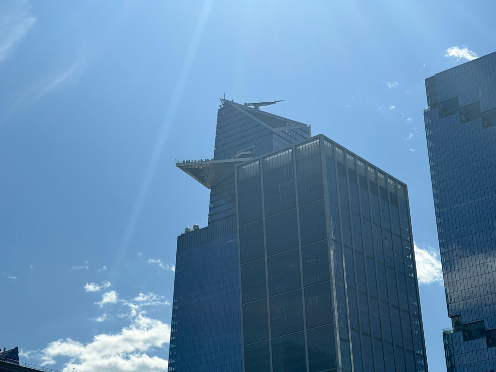 West 37th Street - Photo 8