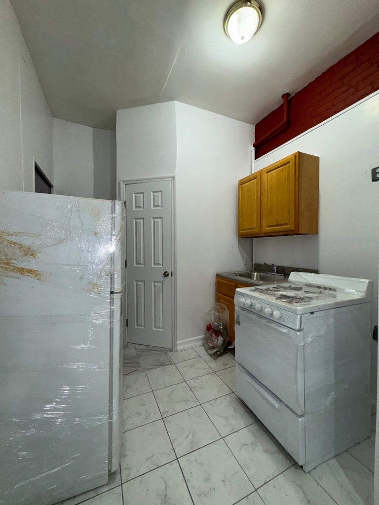 307 East 119th Street - Photo 6