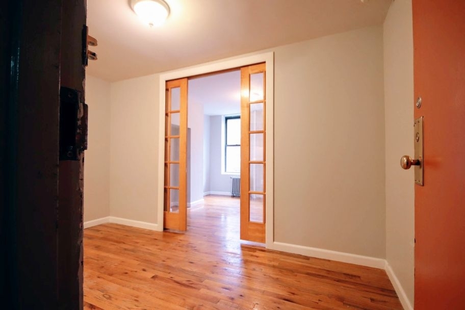 East 5th Street - Photo 6