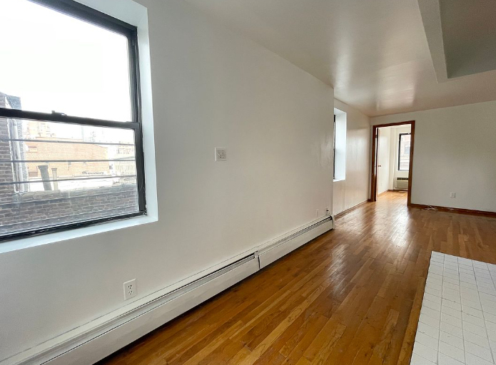 1425 York Avenue - Photo 1
