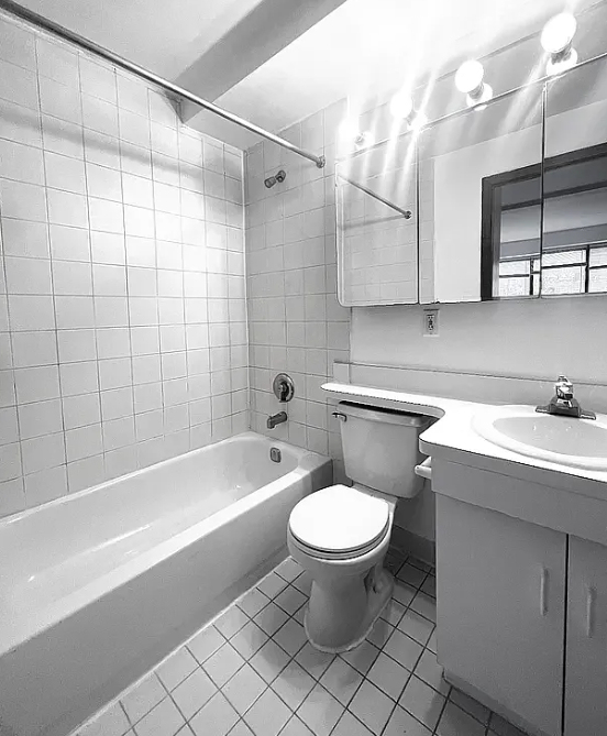 1425 York Avenue - Photo 7