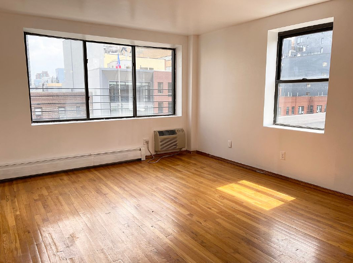 1425 York Avenue - Photo 3
