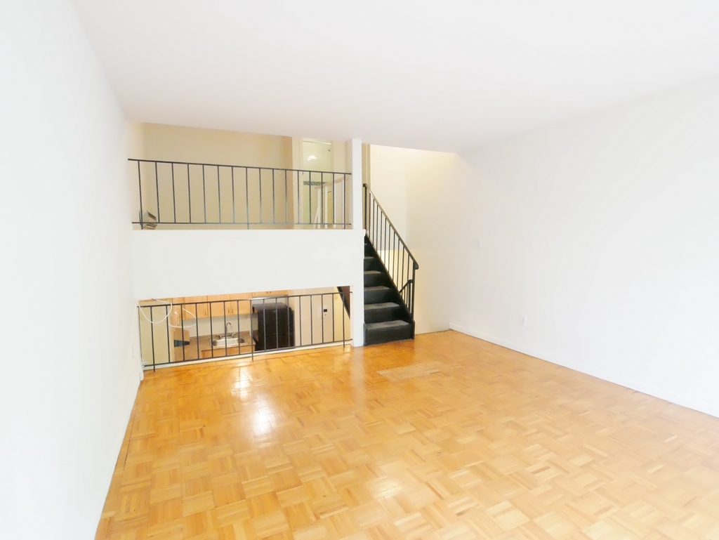 151 Lexington Avenue - Photo 0