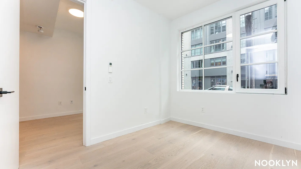37-25 32nd Street - Photo 4
