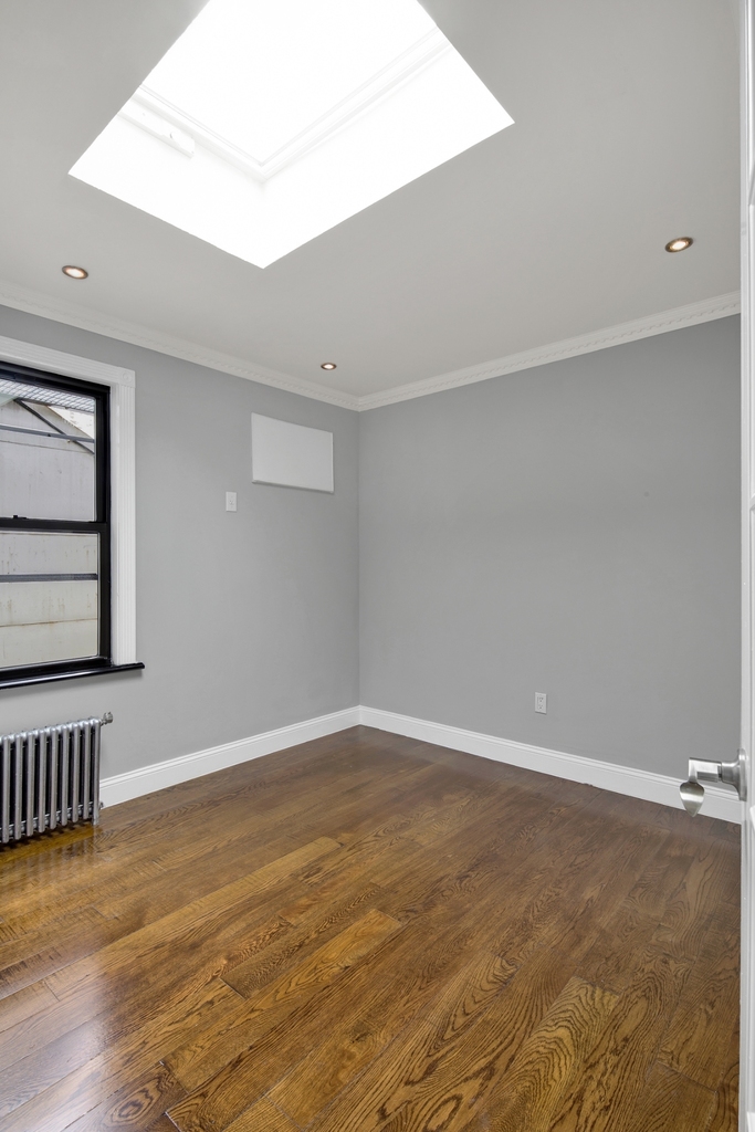 East 26th St. and Lexington Ave - Photo 4