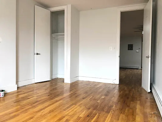 1044 Putnam Avenue - Photo 4