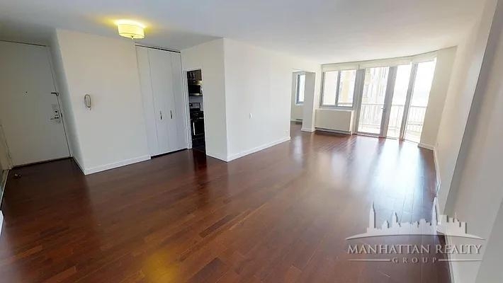 East 34th Street - Photo 2