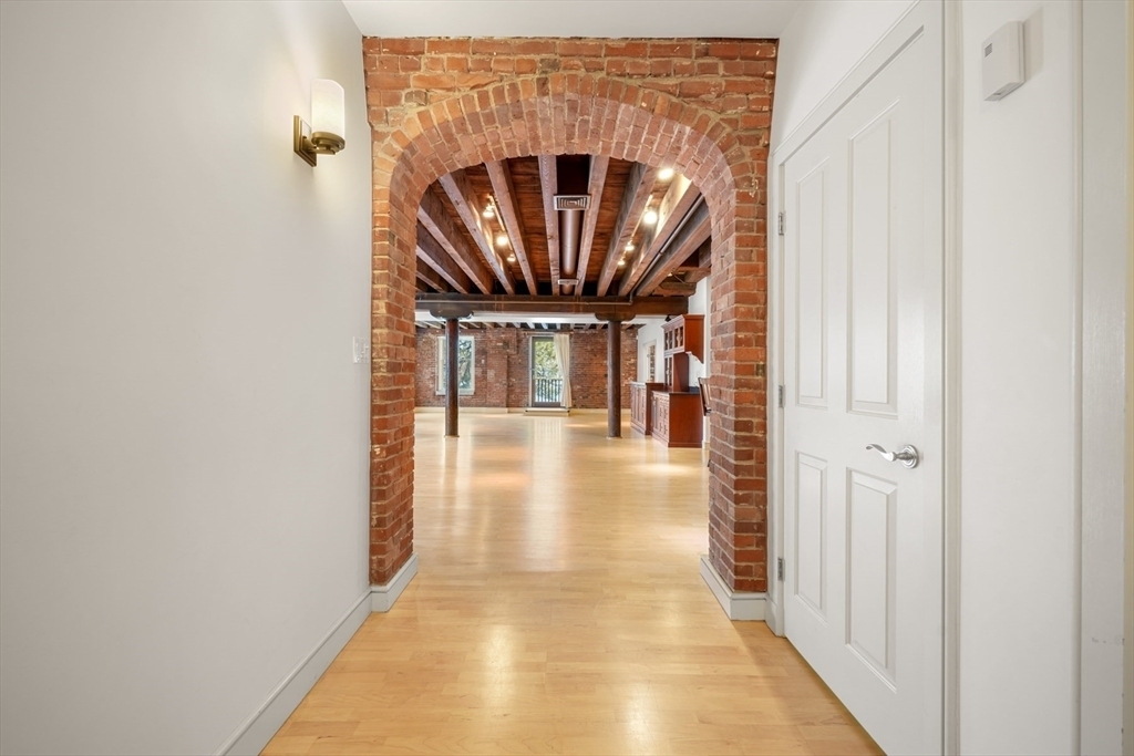343 Commercial Street - Photo 14