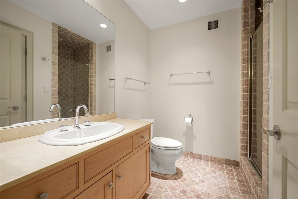 343 Commercial Street - Photo 19