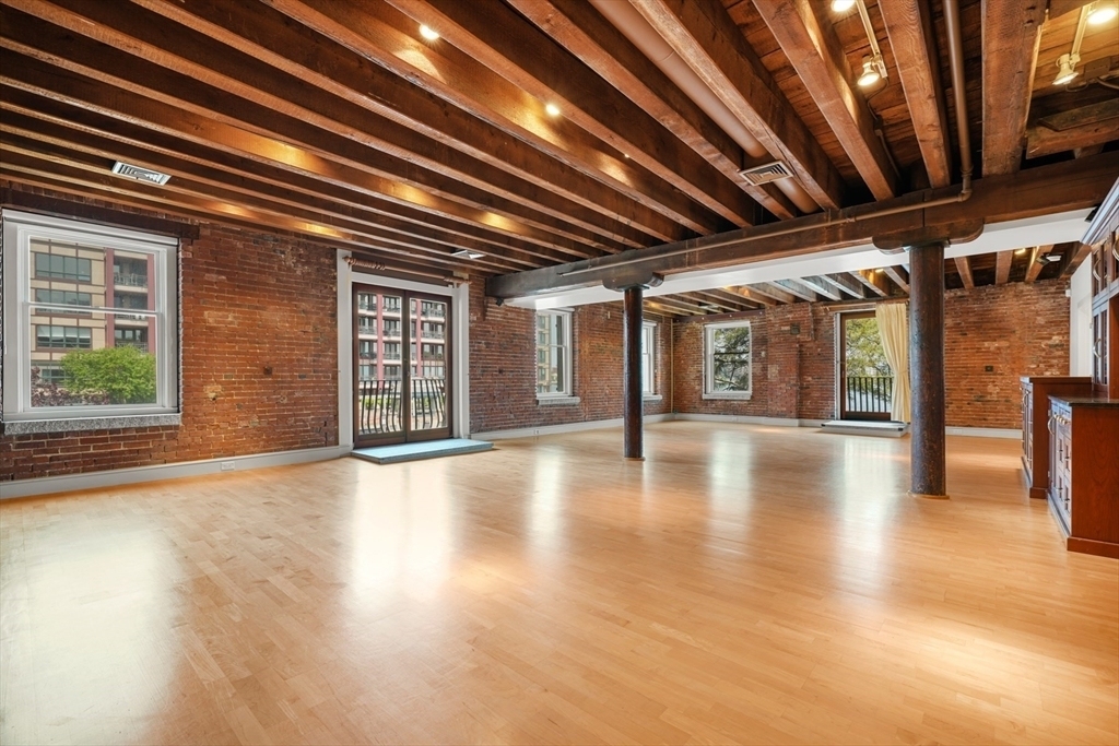 343 Commercial Street - Photo 0