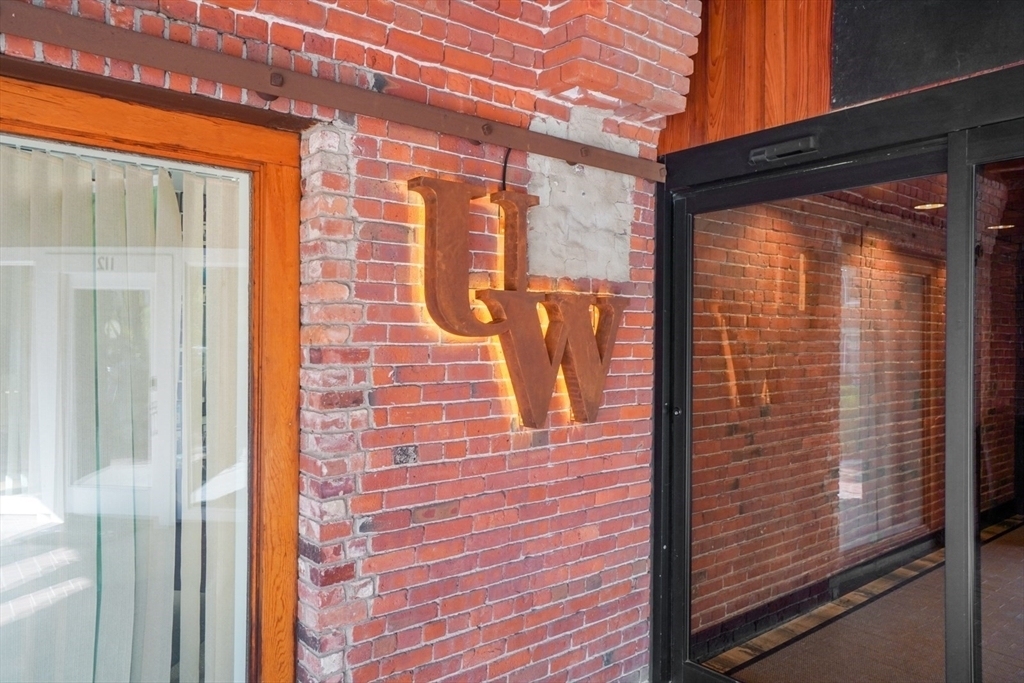 343 Commercial Street - Photo 31