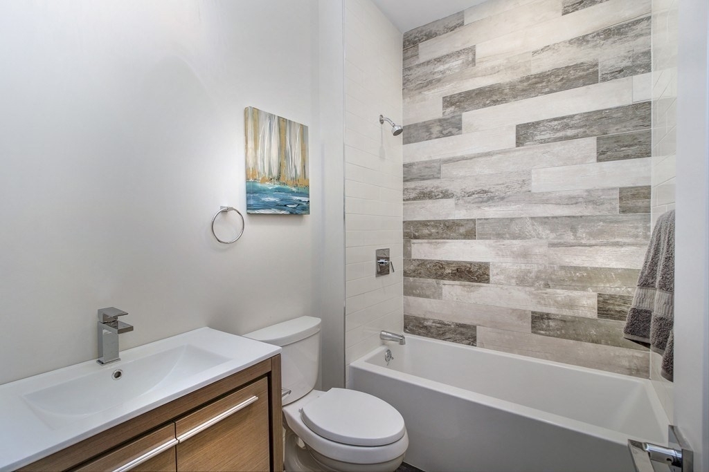 497 East 4th Street - Photo 17