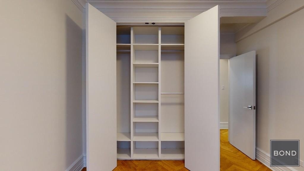 West 16th Street - Photo 10