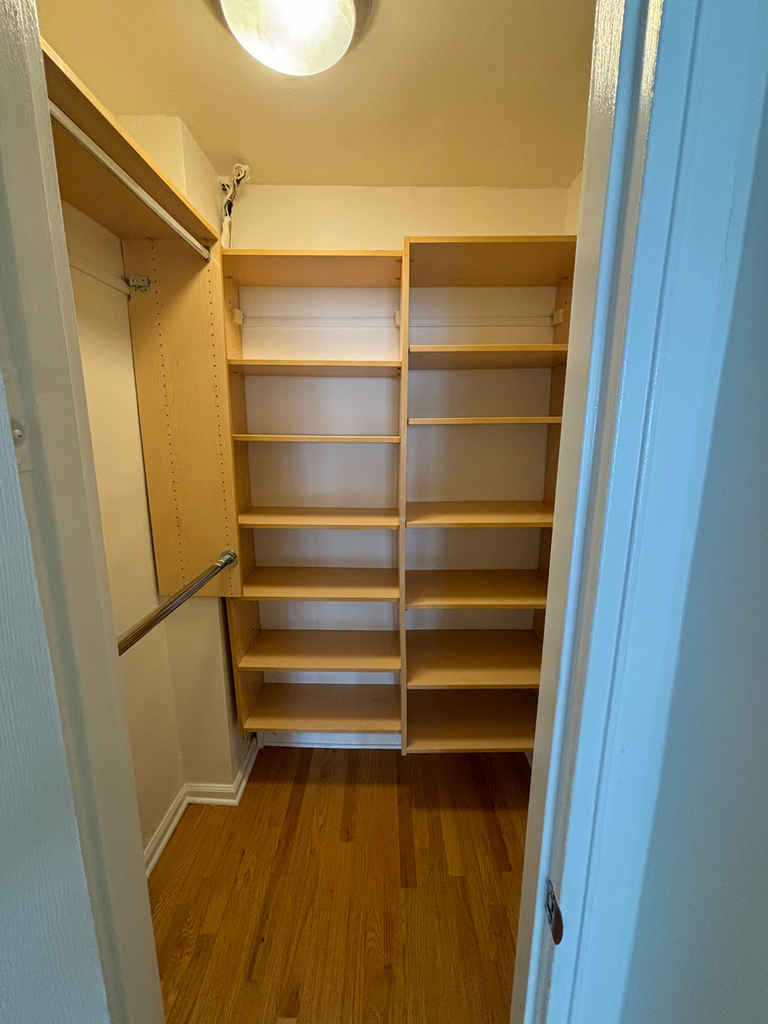 East 79th Street - Photo 3