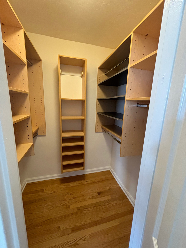 East 79th Street - Photo 12