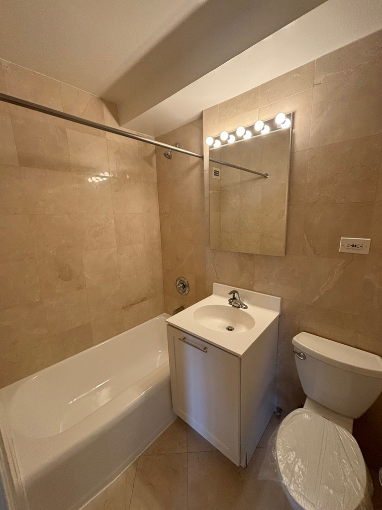 East 79th Street - Photo 5