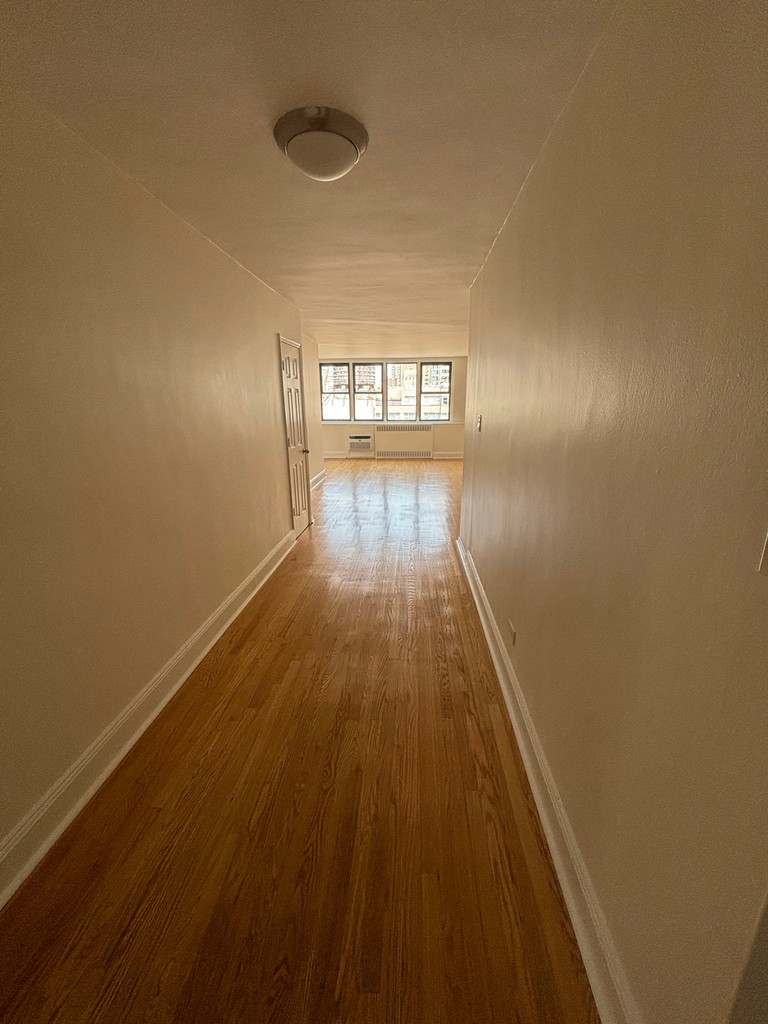 East 79th Street - Photo 0