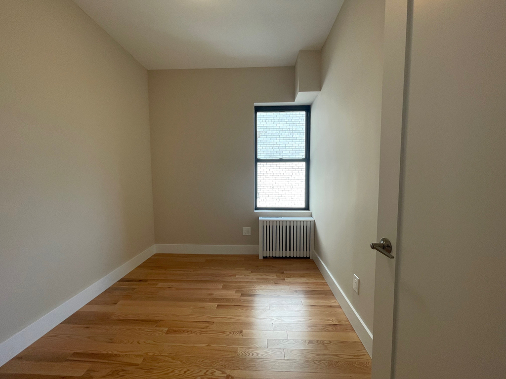 163rd and St Nicholas Avenue - Photo 6