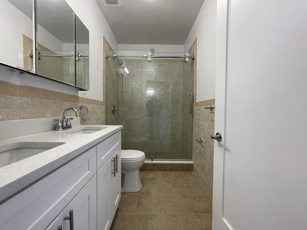 163rd and St Nicholas Avenue - Photo 7