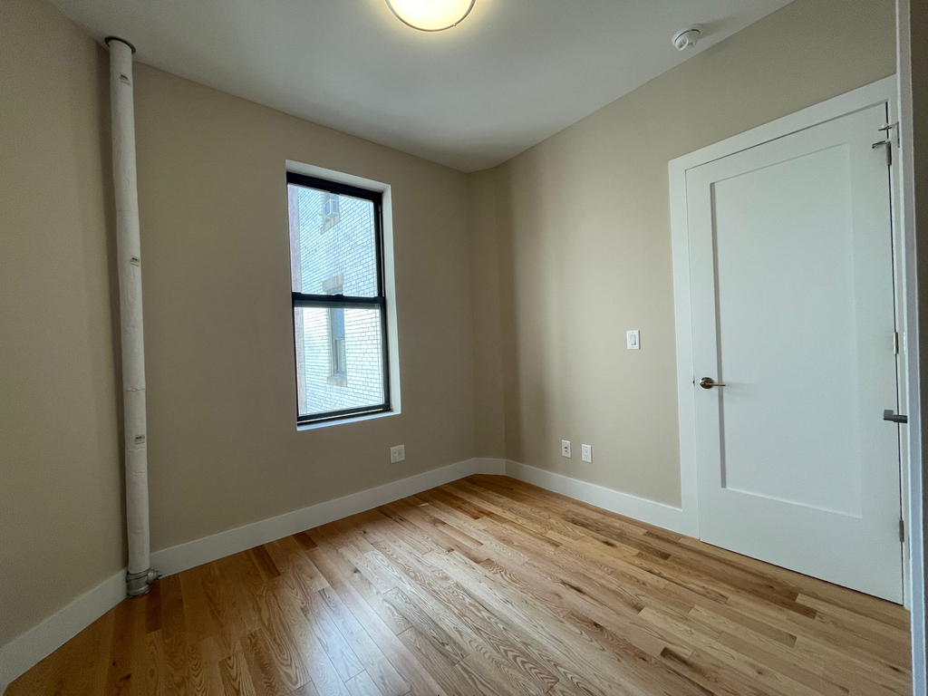 163rd and St Nicholas Avenue - Photo 5