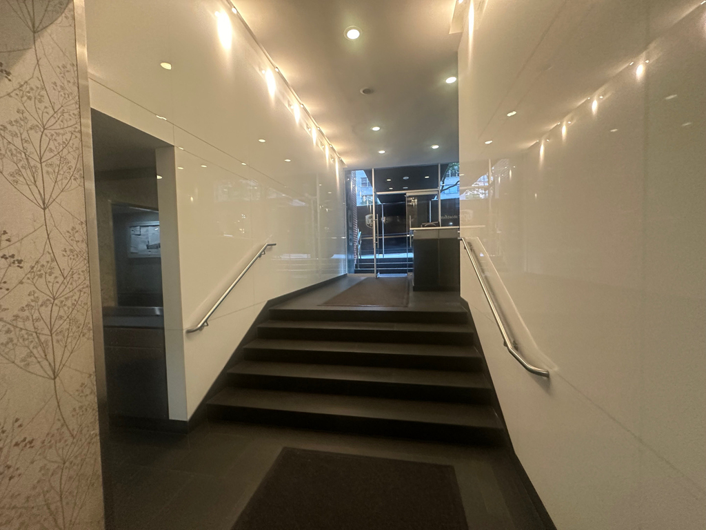 405 East 56th Street - Photo 9