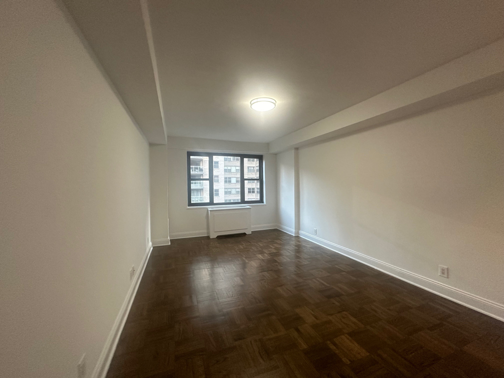 405 East 56th Street - Photo 1