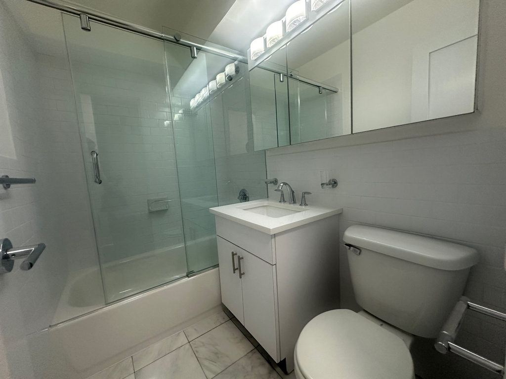 405 East 56th Street - Photo 6